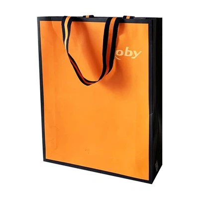 Berapa waktu pengiriman untuk tas kado kertas berlapis?